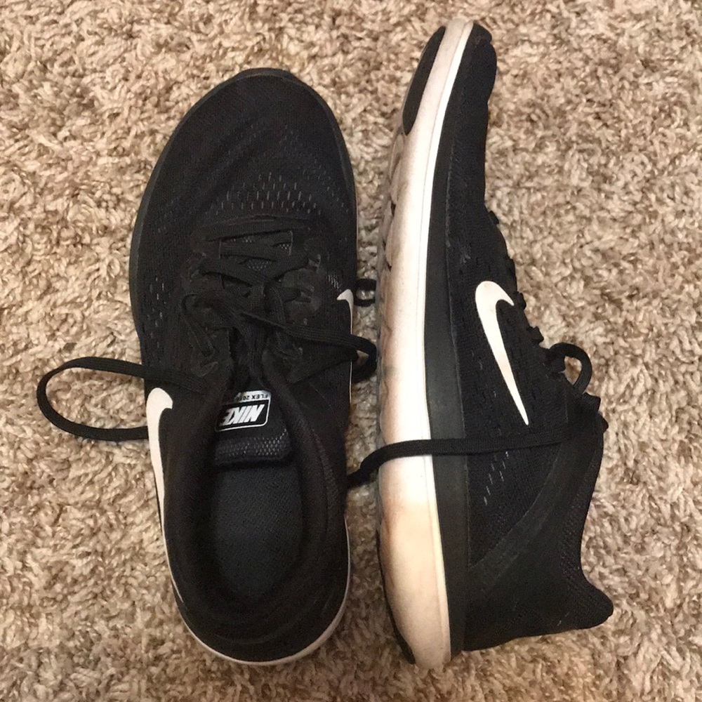 Nike Flex 2016 running shoes